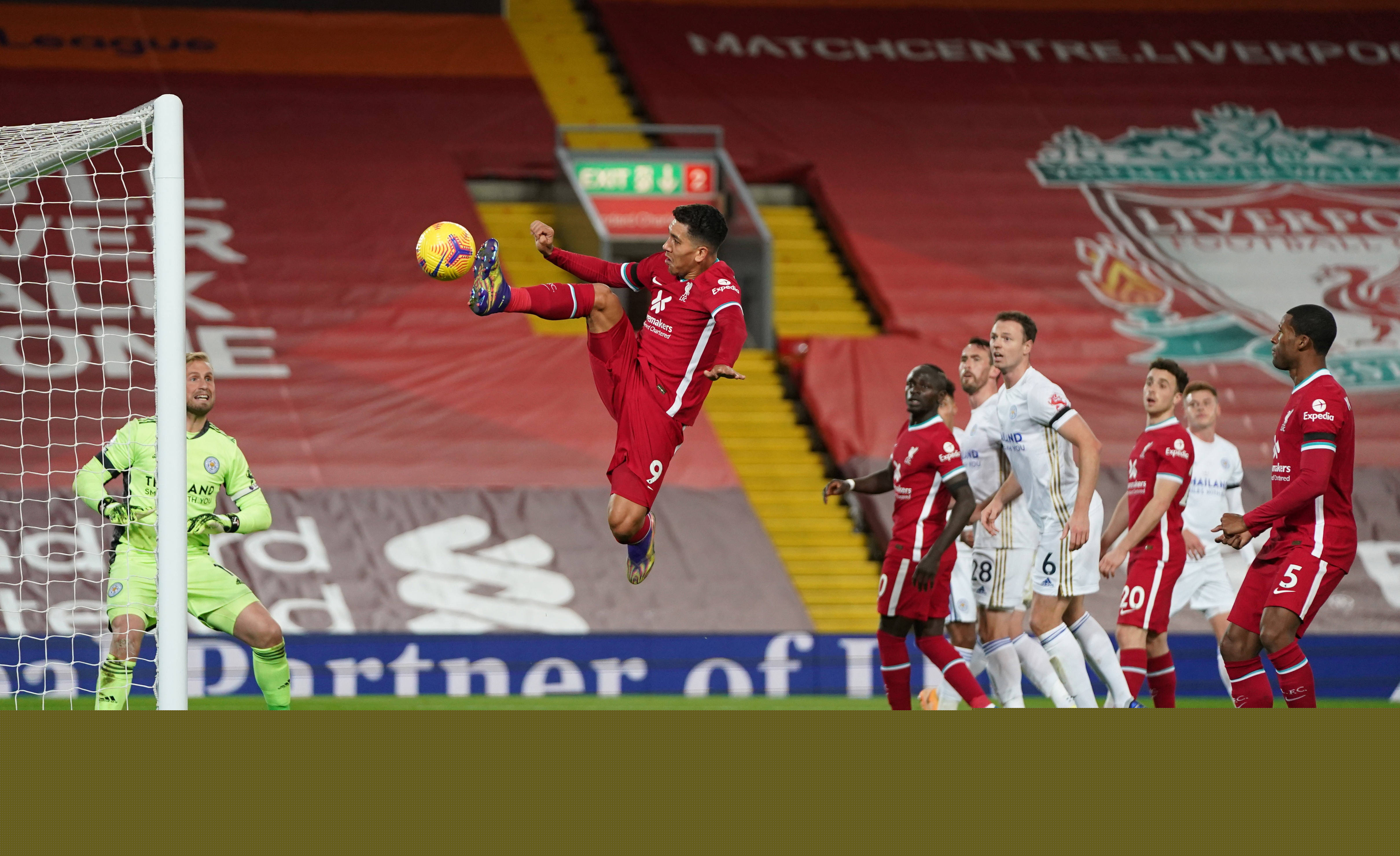 欧冠杯：拜仁慕尼黑以4比3 险胜曼彻斯特联队