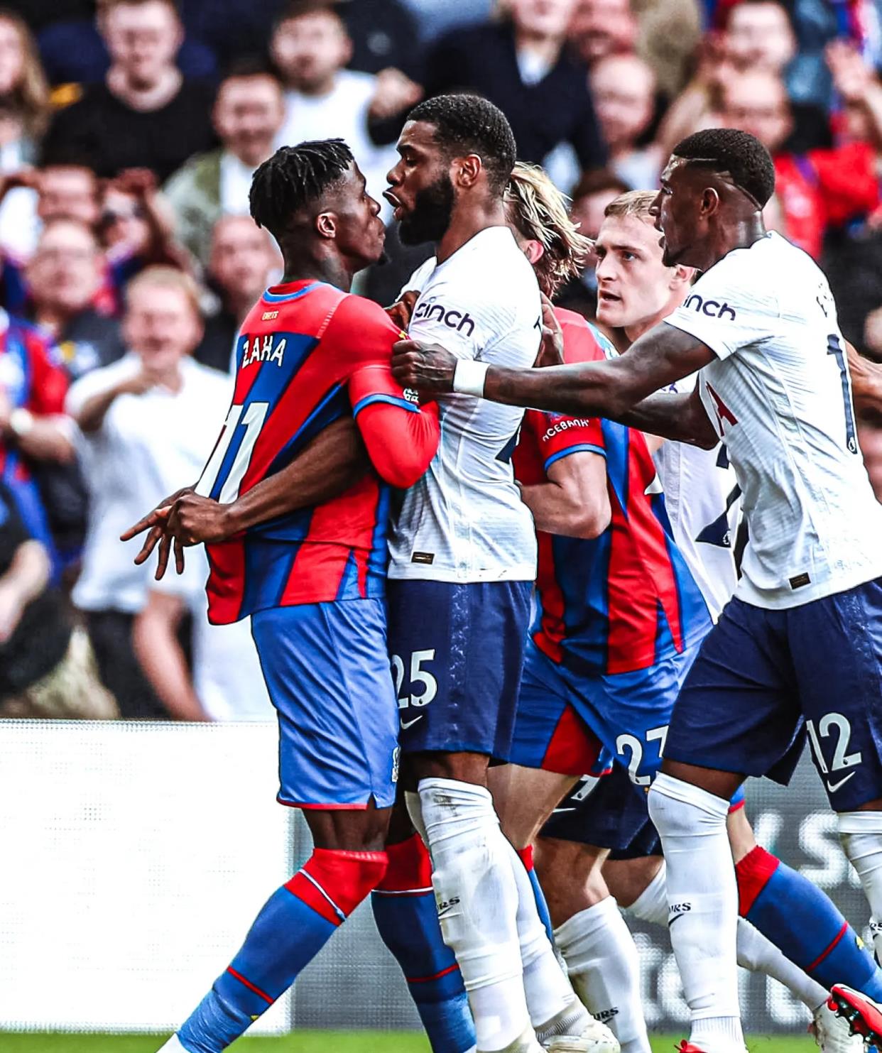 世体：以丰特为代表的巴萨反对派即将发声，这是选举策略的一种